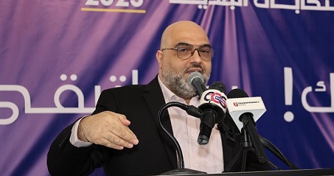 مفهوم الوكالة غير القابلة للعزل وما مفعول عبارة "لتعلق حق الغير بها" الورادة فيها؟